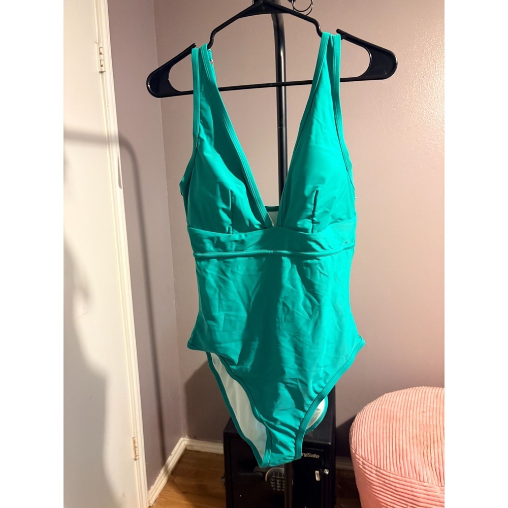 Cupshe Green One Piece Swimsuit Adjustable Straps Built-in Bra L CAA12E4E051QQ